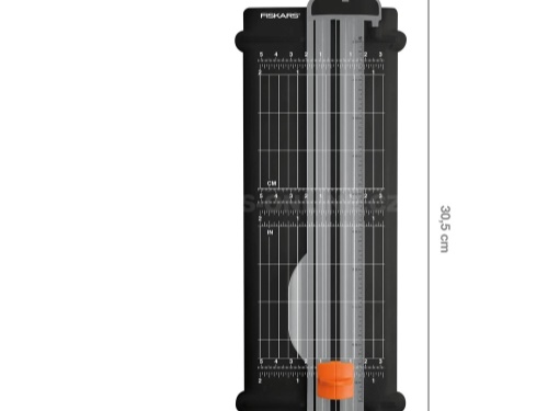 Řezačka papíru A5 Fiskars