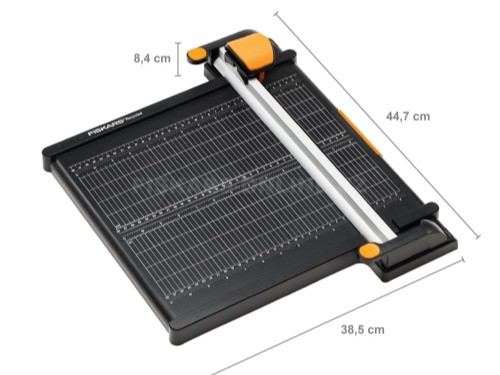 Řezačka papíru A4 Fiskars